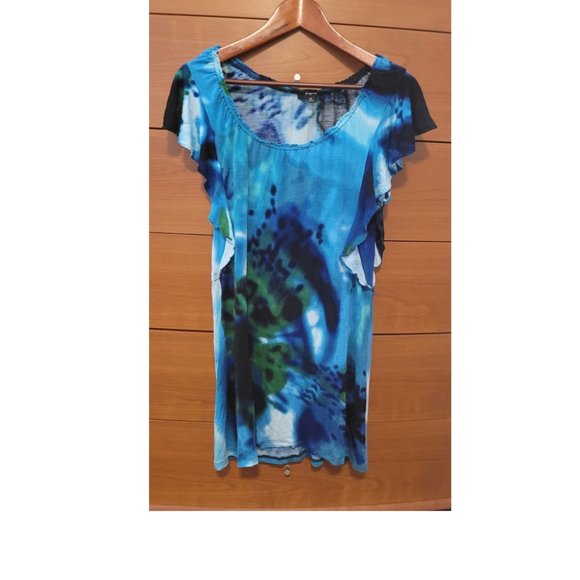 Express Tops - Fun summer top or beach cover up Medium Tie Dyed